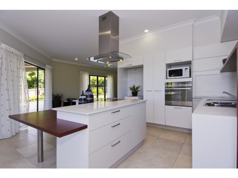 Bentley Park QLD 4869