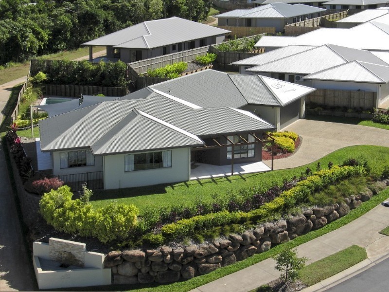 Bentley Park QLD 4869