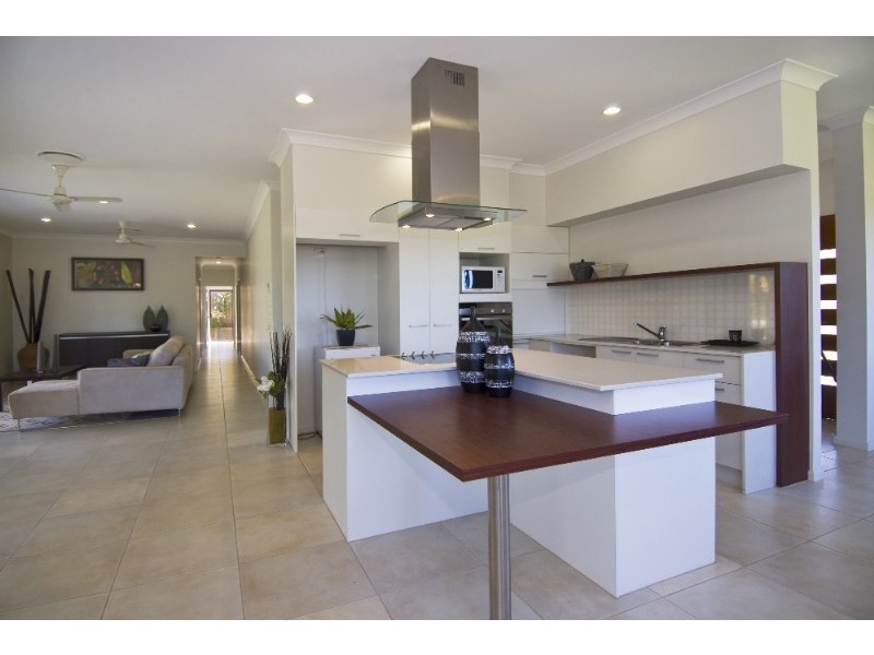 Bentley Park QLD 4869