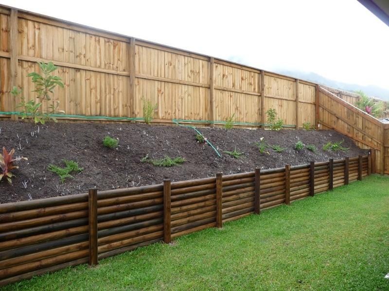 16 Springbrook Avenue, Redlynch QLD 4870