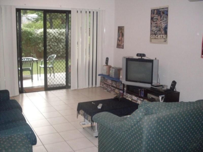 17/58 Intake Road, Redlynch QLD 4870