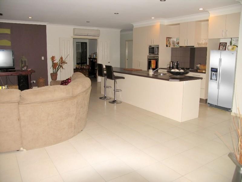 36 Huntley Crescent, Redlynch QLD 4870