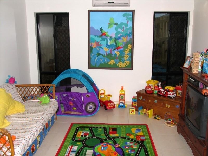 36 Huntley Crescent, Redlynch QLD 4870