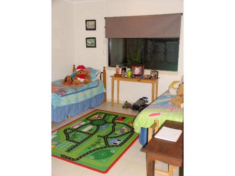 36 Huntley Crescent, Redlynch QLD 4870