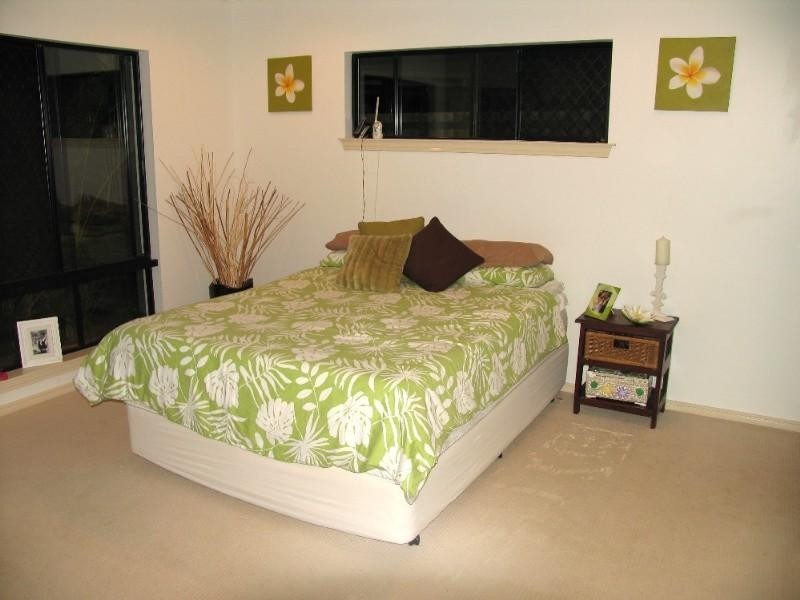 36 Huntley Crescent, Redlynch QLD 4870