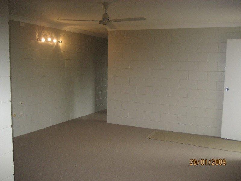 12 Sandown Close, Woree QLD 4868