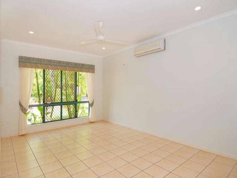 10 Fairley Street, Redlynch QLD 4870