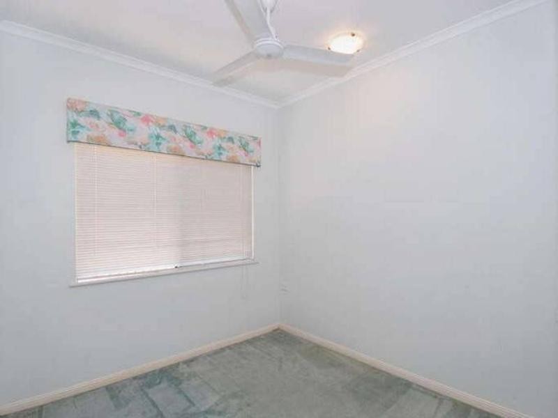 10 Fairley Street, Redlynch QLD 4870