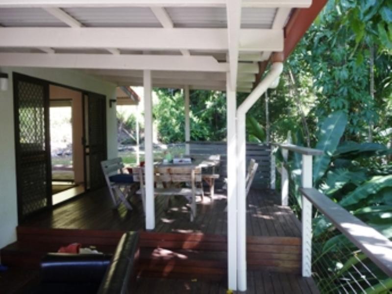 11 Crest Close, Bayview Heights QLD 4868