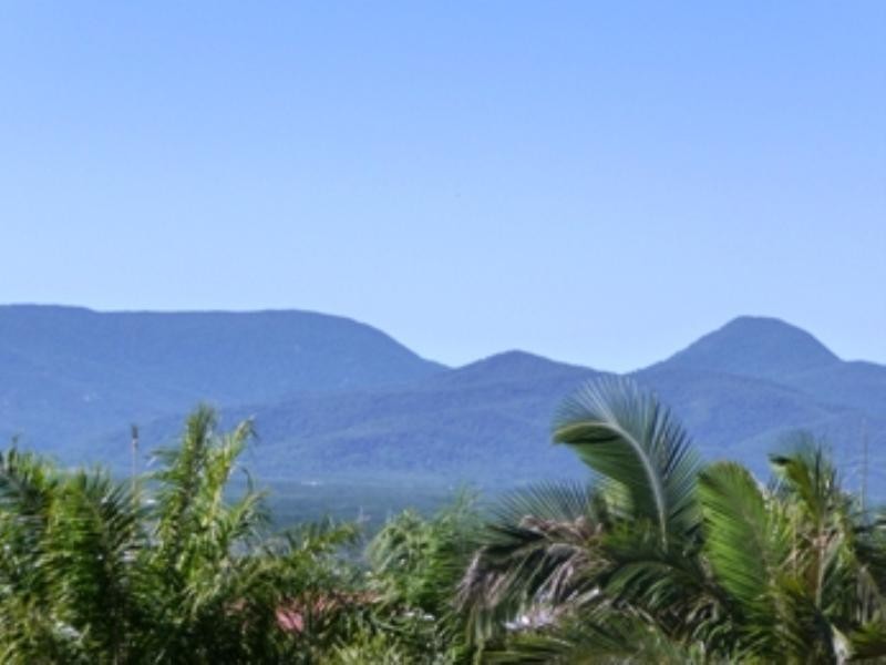 11 Crest Close, Bayview Heights QLD 4868