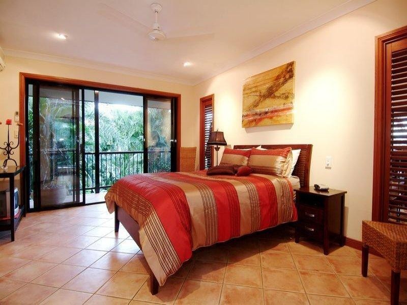 10 Rhapis Court, Whitfield QLD 4870