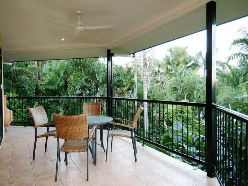 10 Rhapis Court, Whitfield QLD 4870