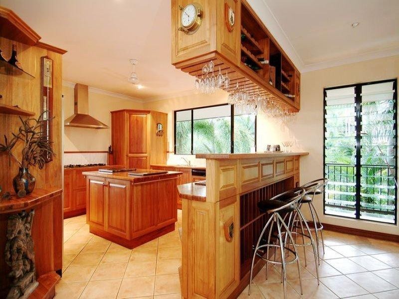 10 Rhapis Court, Whitfield QLD 4870