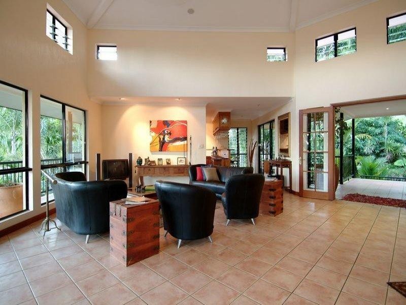 10 Rhapis Court, Whitfield QLD 4870