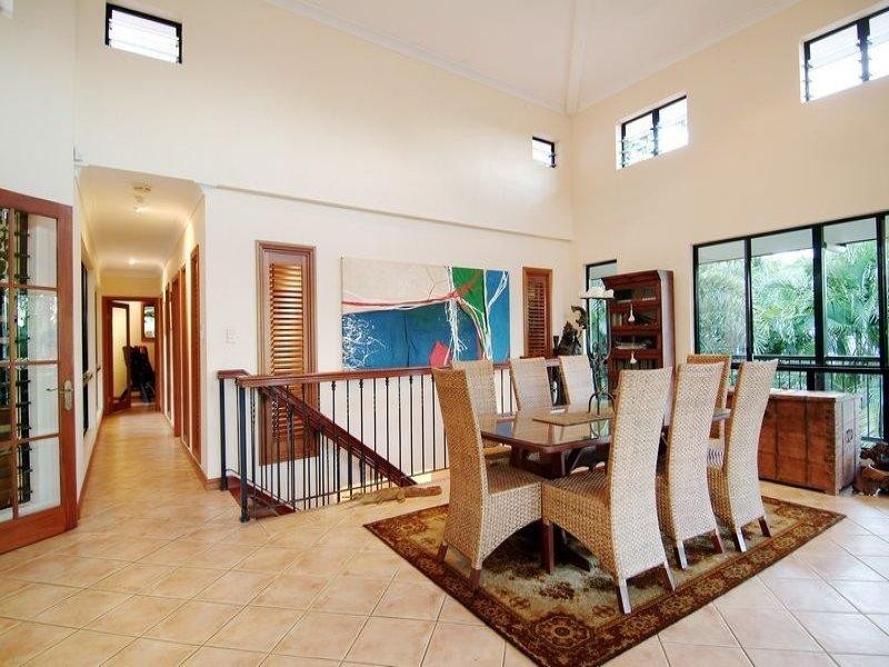 10 Rhapis Court, Whitfield QLD 4870