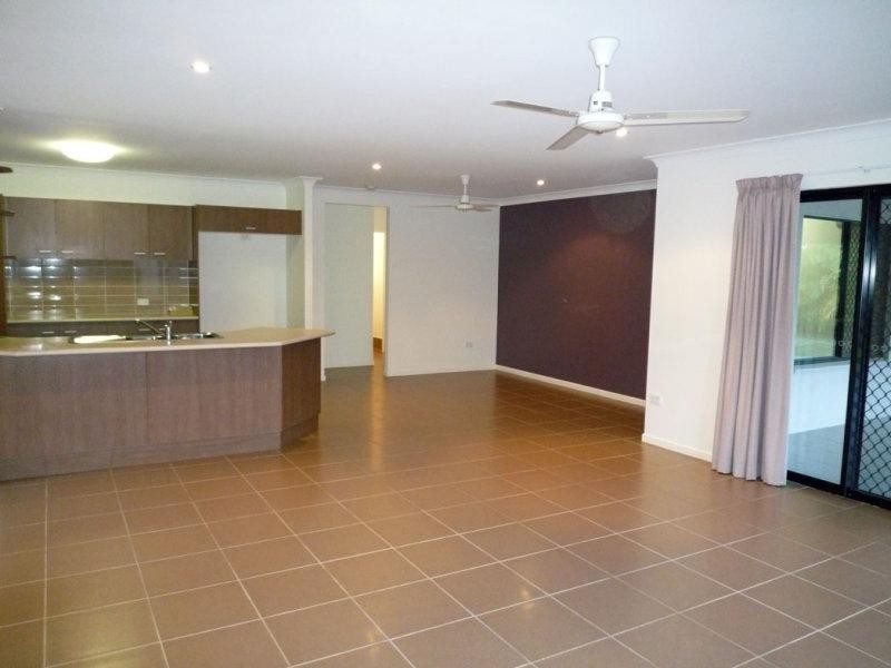 99 Gamburra Drive, Redlynch QLD 4870