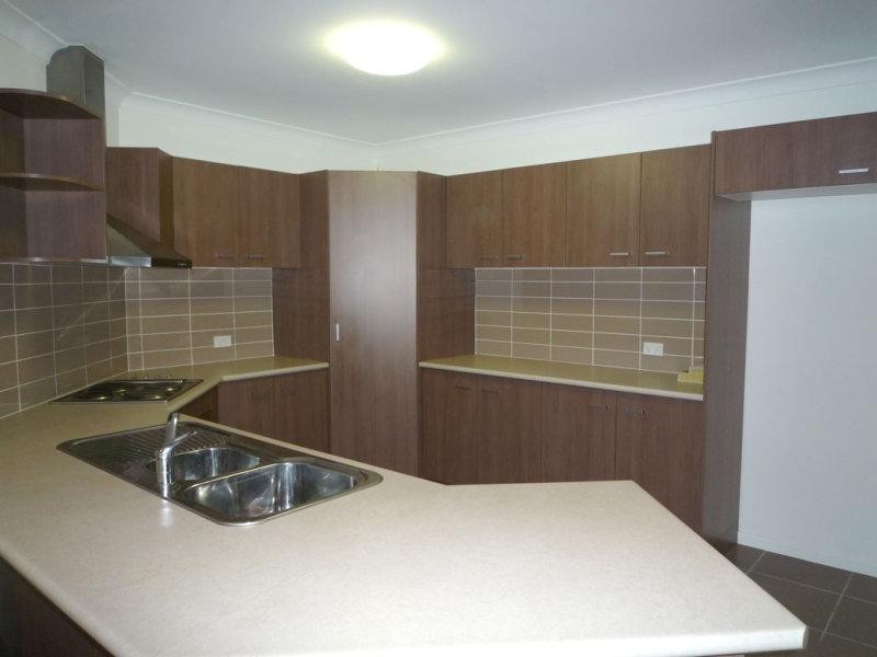 99 Gamburra Drive, Redlynch QLD 4870