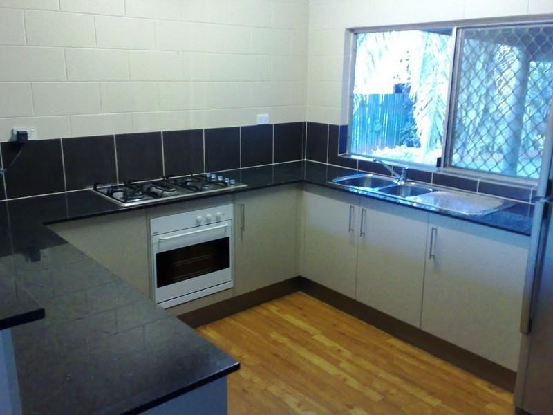 61 Michaelangelo Drive, Redlynch QLD 4870