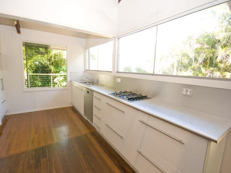 9 Bellevue Crescent, Edge Hill QLD 4870