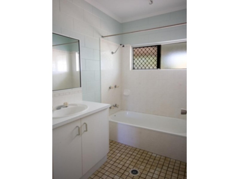 10 Orpheus, Mount Sheridan QLD 4868