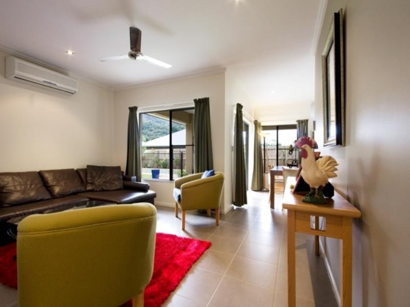 13 Bromell Close, Redlynch QLD 4870