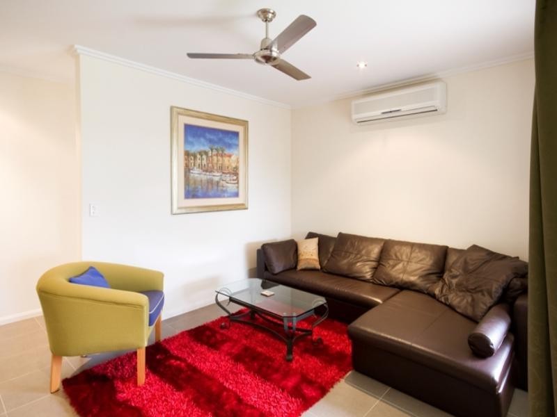 13 Bromell Close, Redlynch QLD 4870