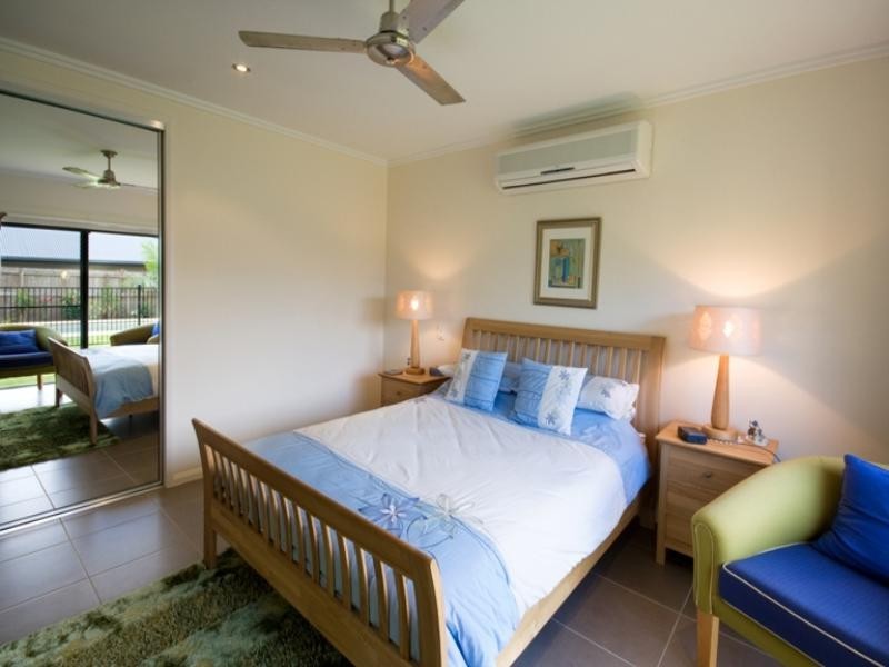 13 Bromell Close, Redlynch QLD 4870