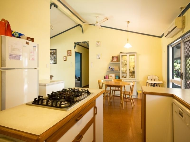 45 Baronia Crescent, Holloways Beach QLD 4878