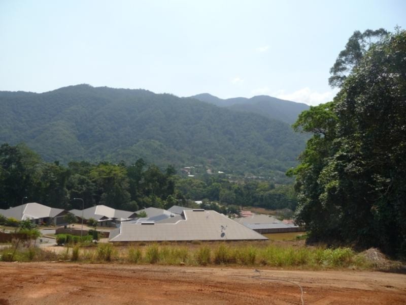 29 Lum Jim Street, Redlynch QLD 4870