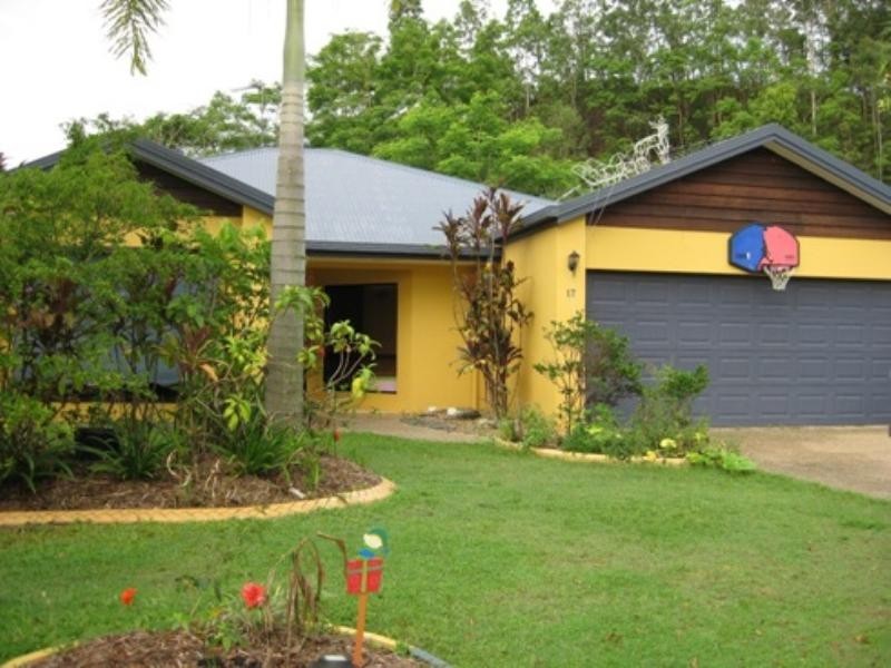 17 William Hickey Street, Redlynch QLD 4870