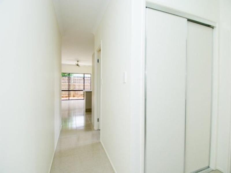 17 Derrick Street, Redlynch QLD 4870