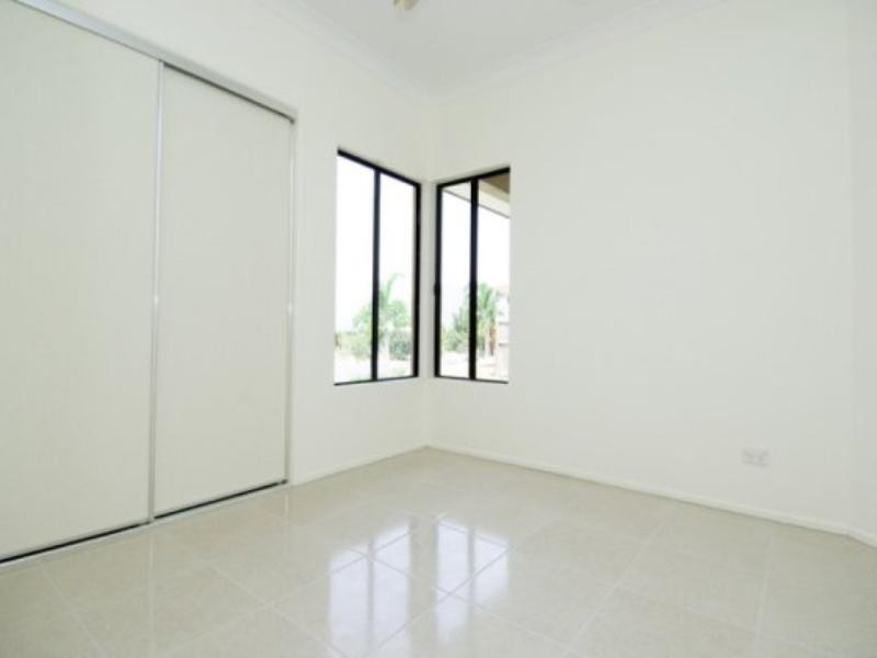 17 Derrick Street, Redlynch QLD 4870