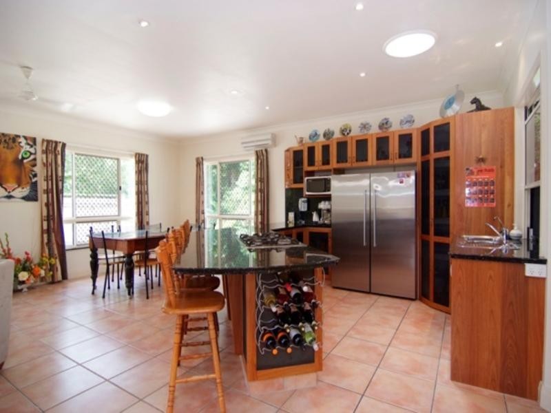 4 Sailfish Close, Kanimbla QLD 4870
