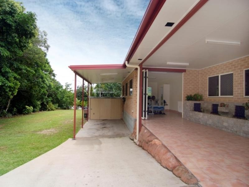 4 Sailfish Close, Kanimbla QLD 4870