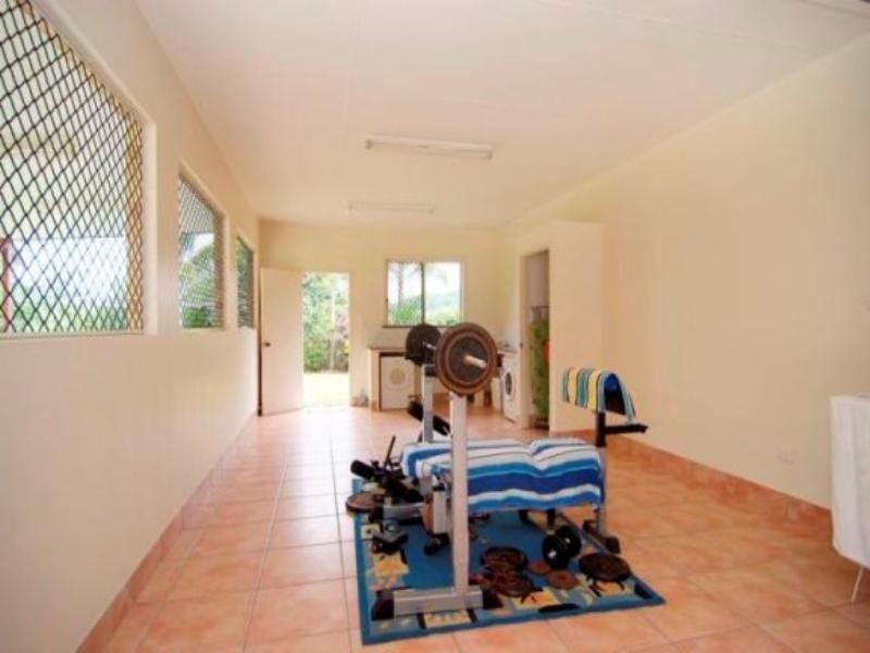 4 Sailfish Close, Kanimbla QLD 4870