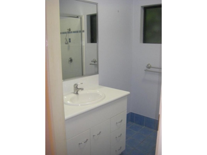 17 William Hickey, Redlynch QLD 4870