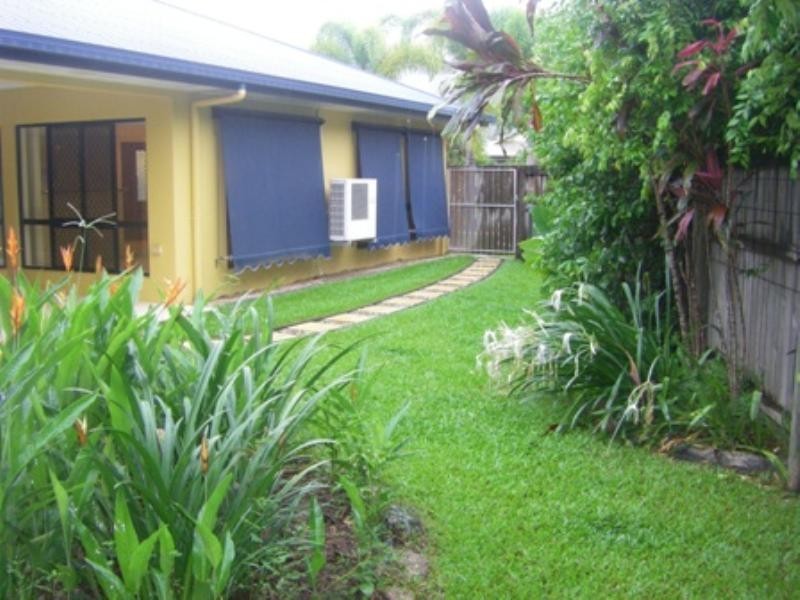 17 William Hickey, Redlynch QLD 4870