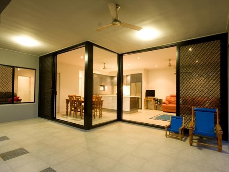 5 Davidson Close, Redlynch QLD 4870