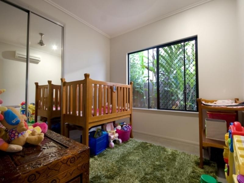 5 Davidson Close, Redlynch QLD 4870