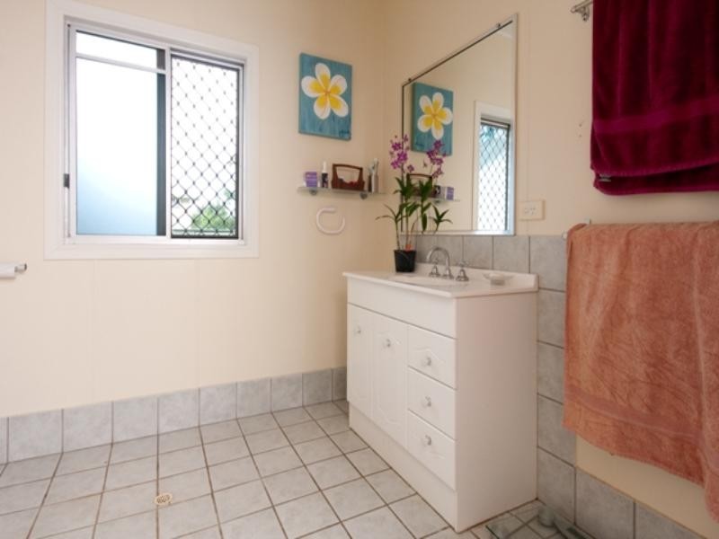 16 Cominos Place, Manunda QLD 4870