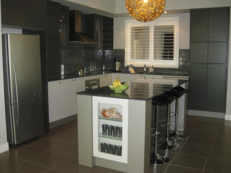 9 Gamburra Drive, Redlynch QLD 4870