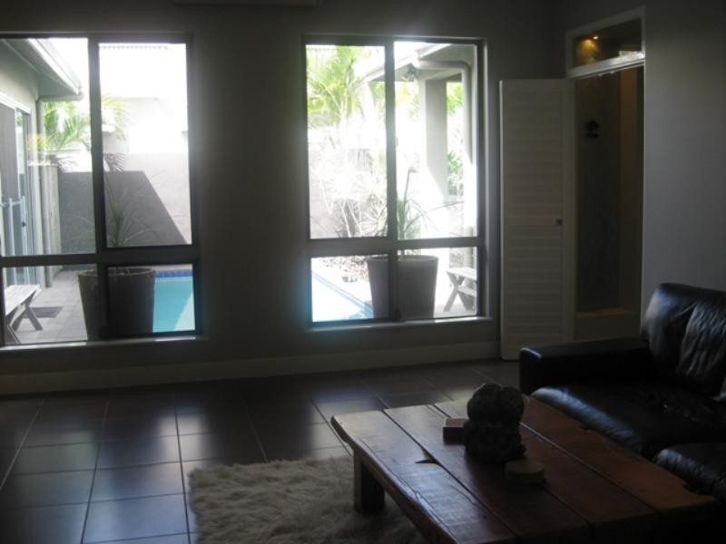 9 Gamburra Drive, Redlynch QLD 4870