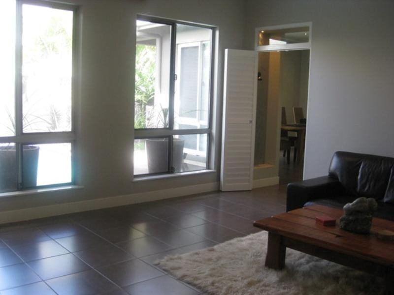 9 Gamburra Drive, Redlynch QLD 4870