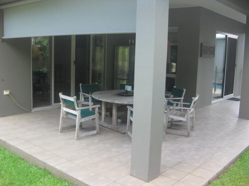 9 Gamburra Drive, Redlynch QLD 4870