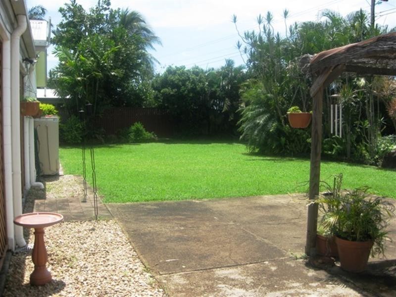 24 Yurongi Street, Caravonica QLD 4878