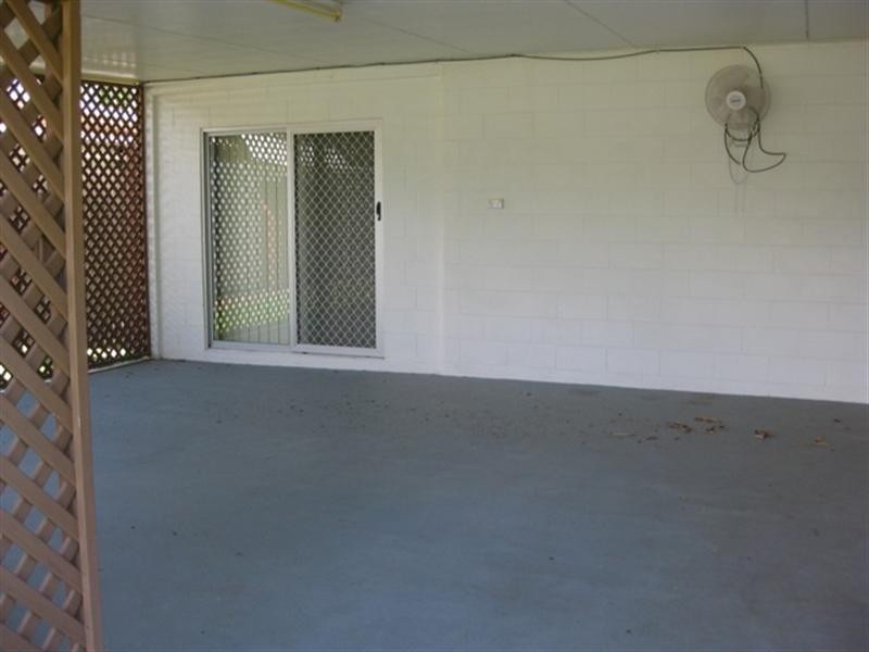 24 Yurongi Street, Caravonica QLD 4878