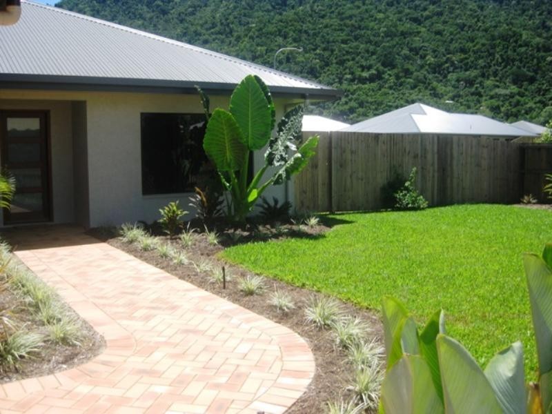 25 Kehone Street, Redlynch QLD 4870