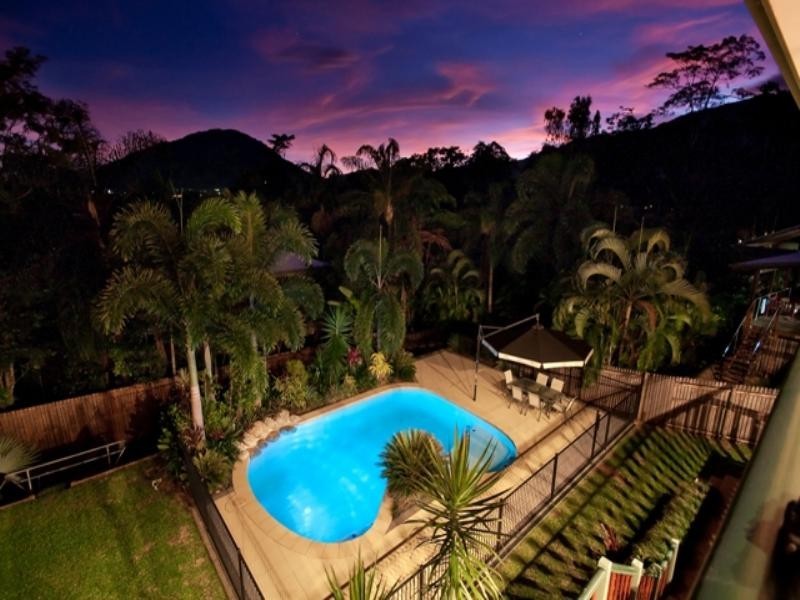 36 Barclay Road, Brinsmead QLD 4870