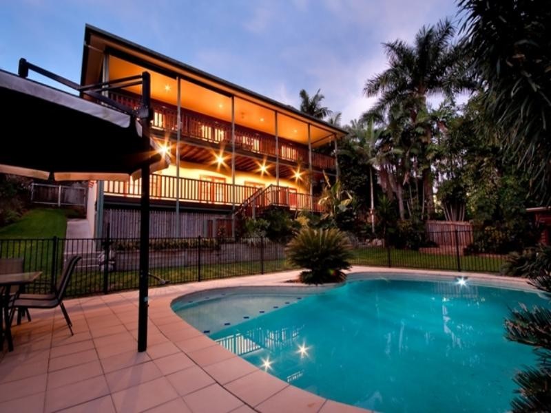 36 Barclay Road, Brinsmead QLD 4870