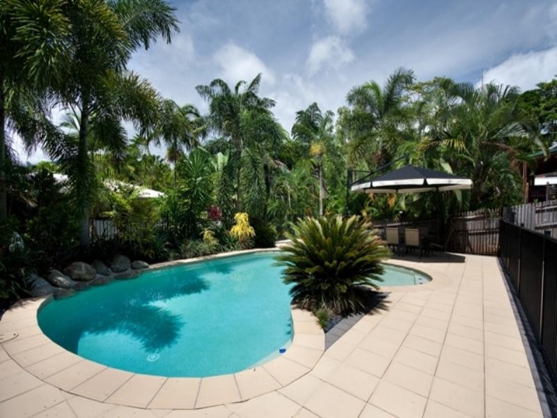 36 Barclay Road, Brinsmead QLD 4870